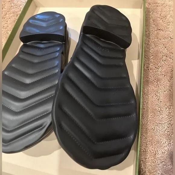GUCCI platform thong sandals